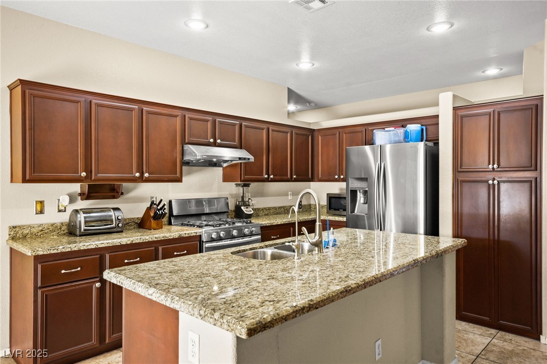 1659 Tangerine Rose Drive