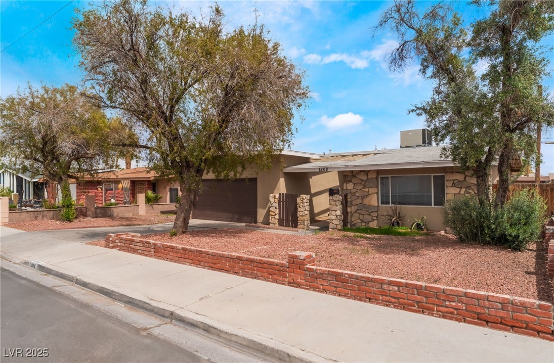 1808 Saylor Way