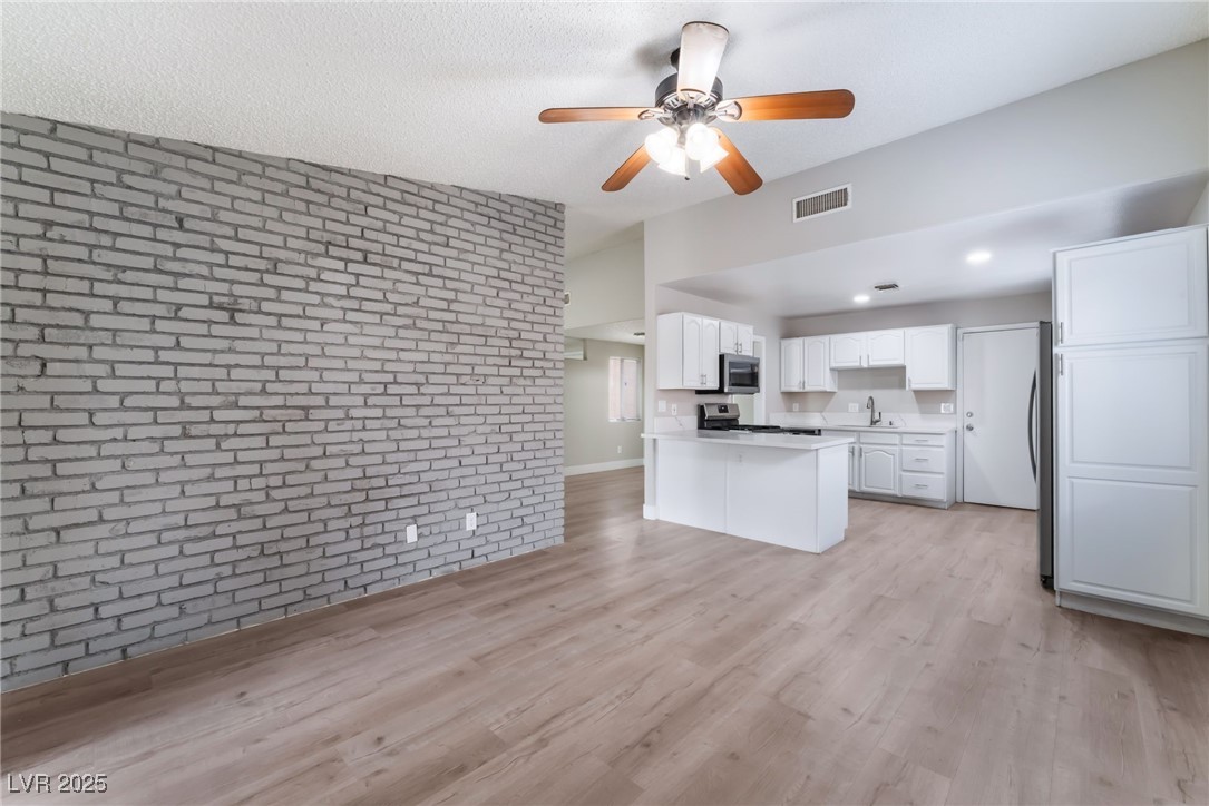1808 Saylor Way