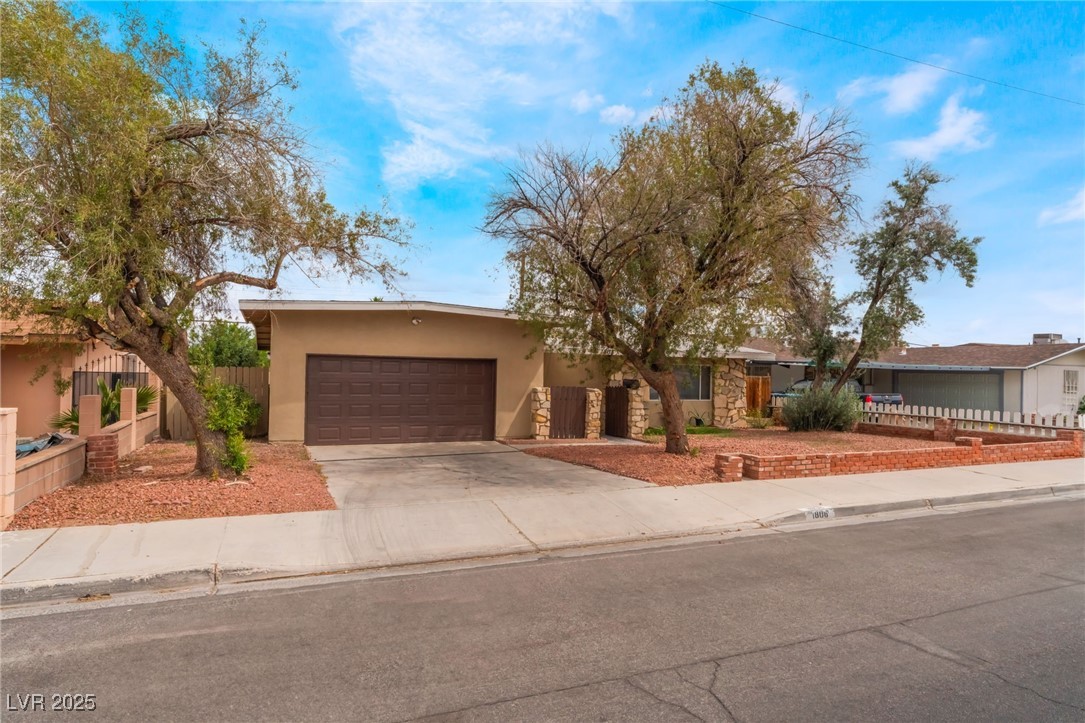 1808 Saylor Way
