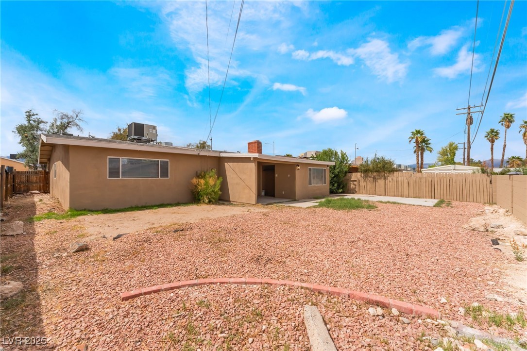 1808 Saylor Way