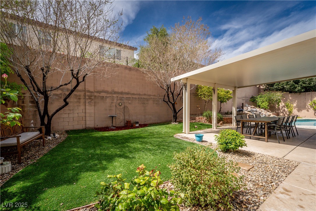 7743 Tree Lane Peak Court