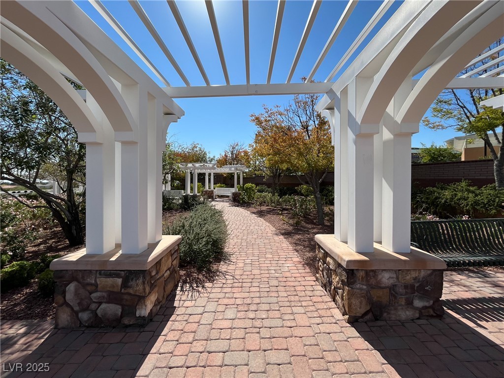7743 Tree Lane Peak Court