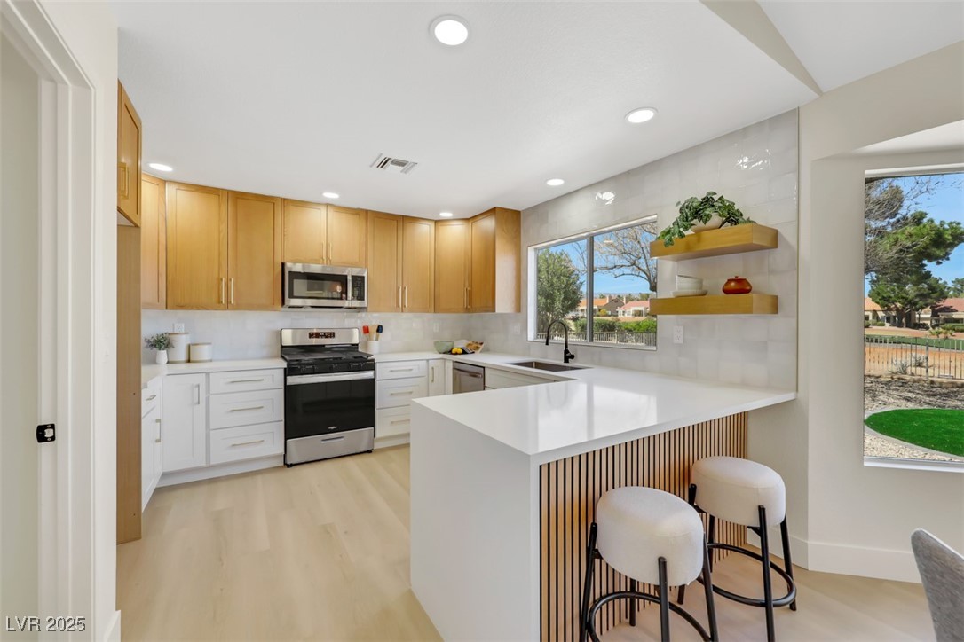 9524 Sundial Drive