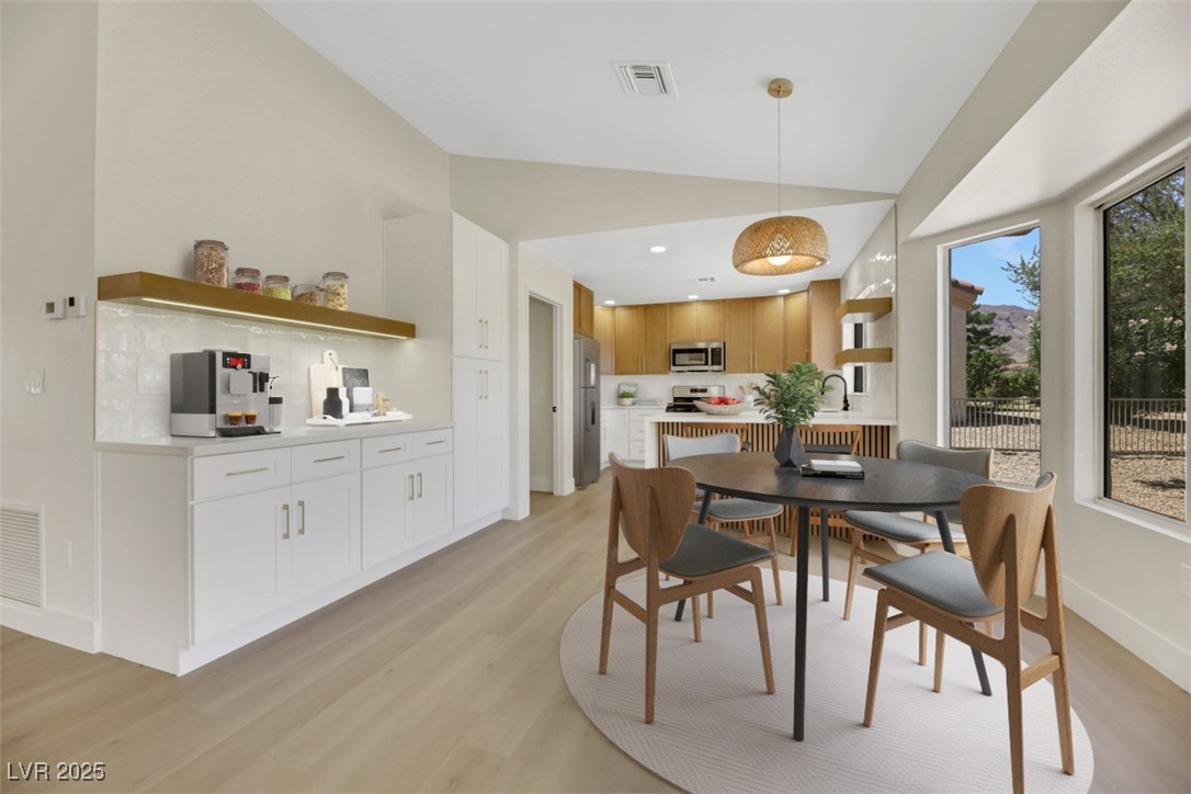 9524 Sundial Drive