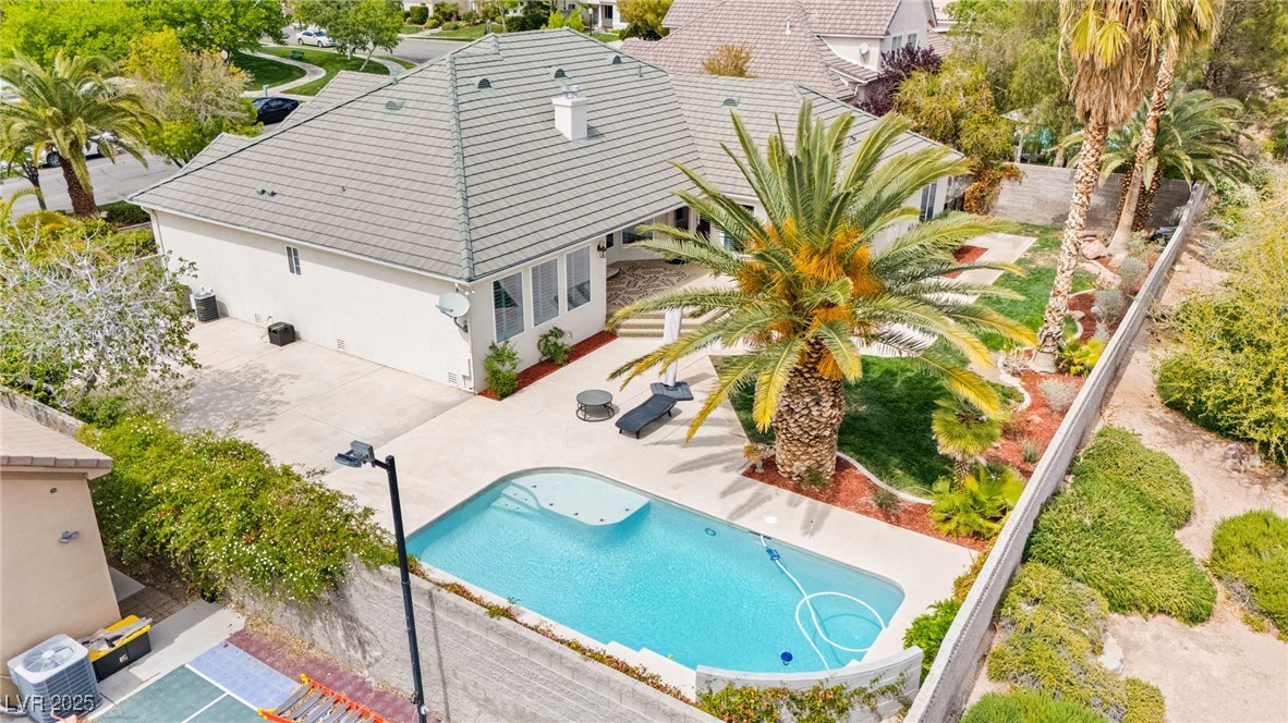 1535 Independence Way