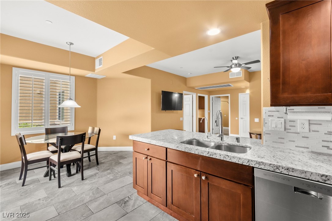 6868 Sky Pointe Drive 1104