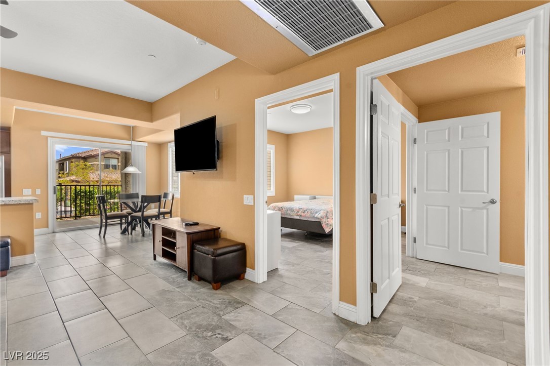 6868 Sky Pointe Drive 1104