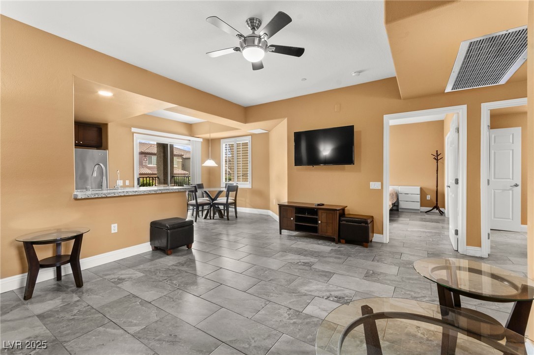 6868 Sky Pointe Drive 1104