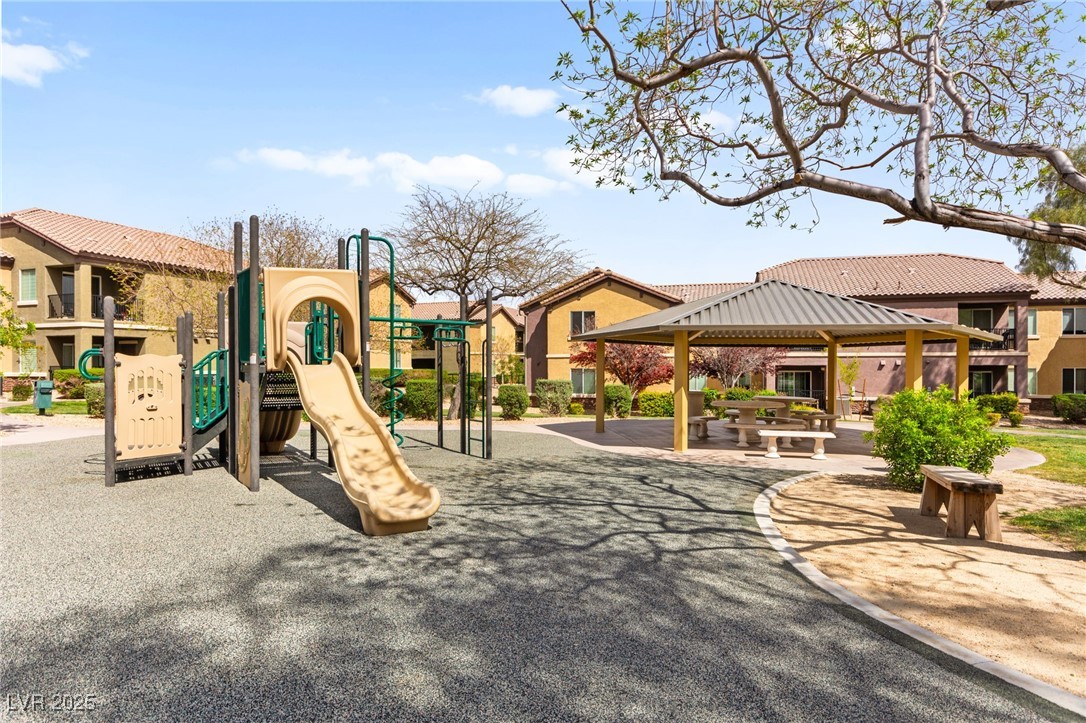 6868 Sky Pointe Drive 1104