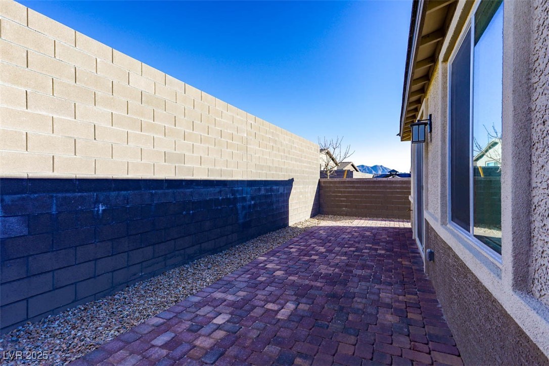 9428 Noble Fir Ridge Avenue