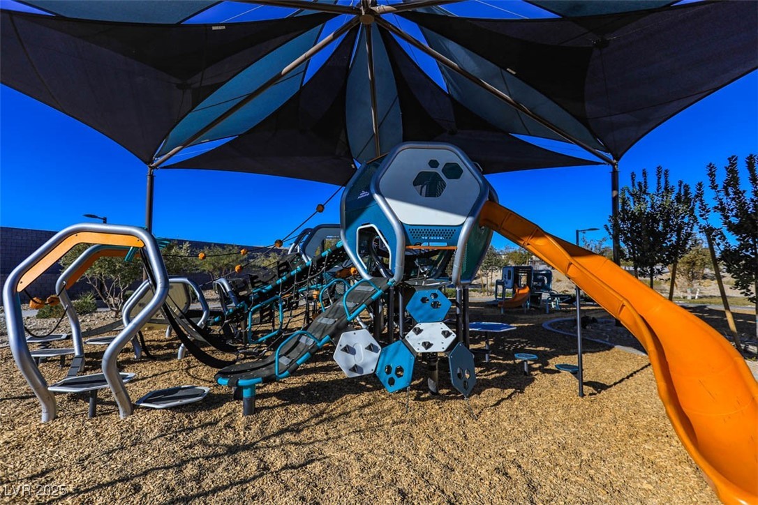 9428 Noble Fir Ridge Avenue