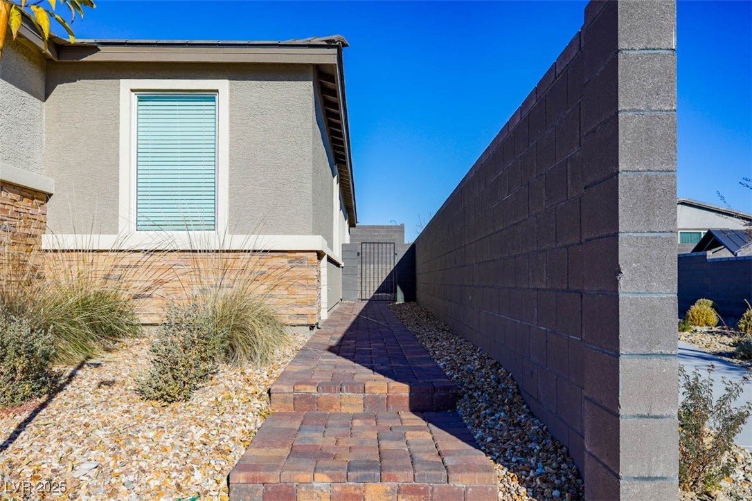 9428 Noble Fir Ridge Avenue