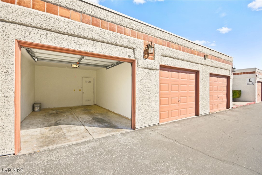 1800 Edmond Street 226
