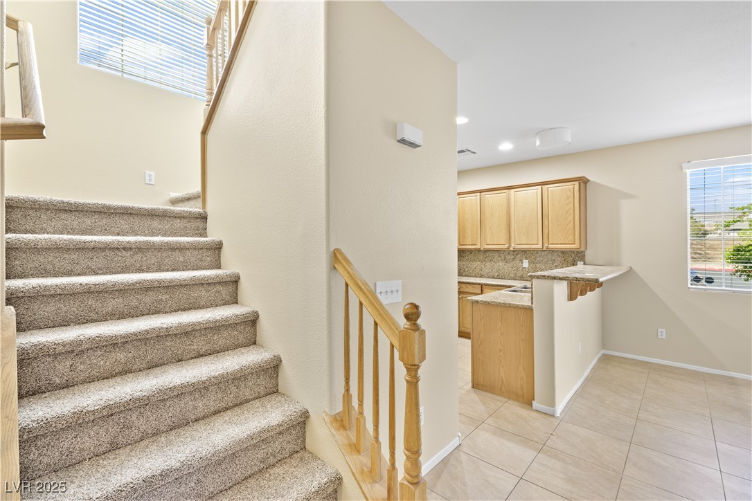 4178 Sparrow Rock Street