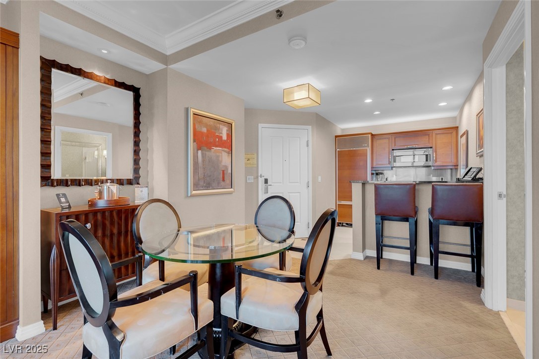 125 East HARMON Avenue 2220