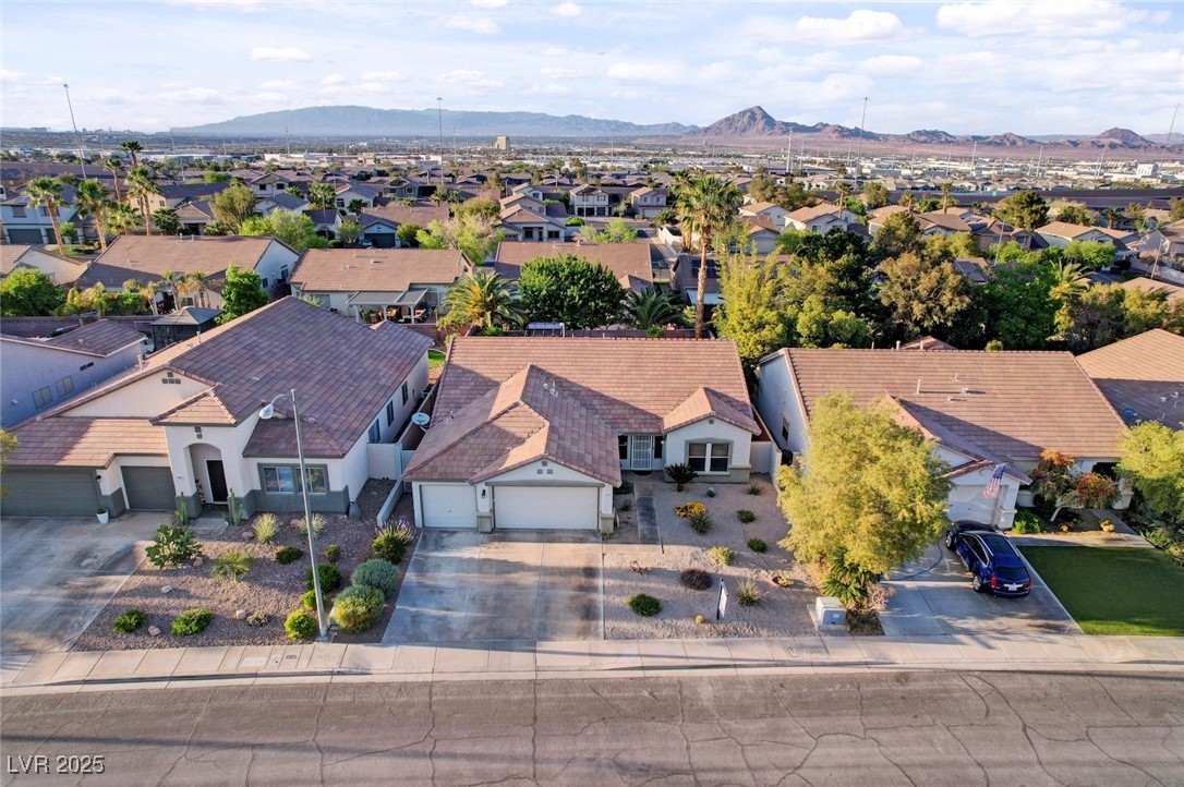 1078 Sandstone Canyon Street
