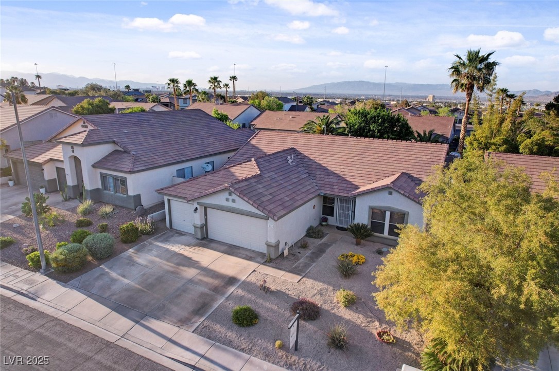 1078 Sandstone Canyon Street
