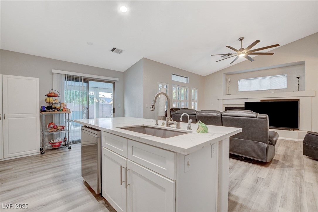 1078 Sandstone Canyon Street