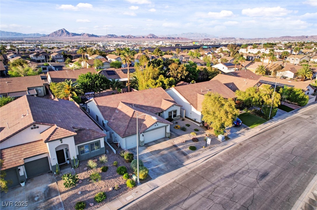 1078 Sandstone Canyon Street