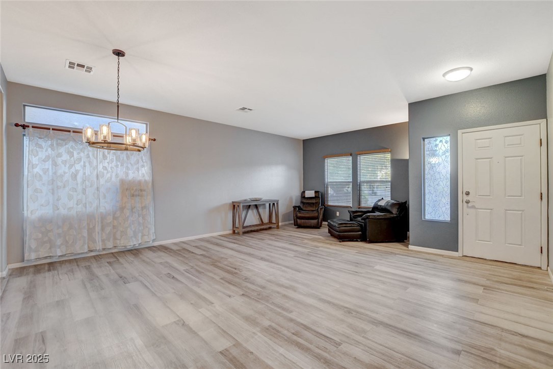 1078 Sandstone Canyon Street