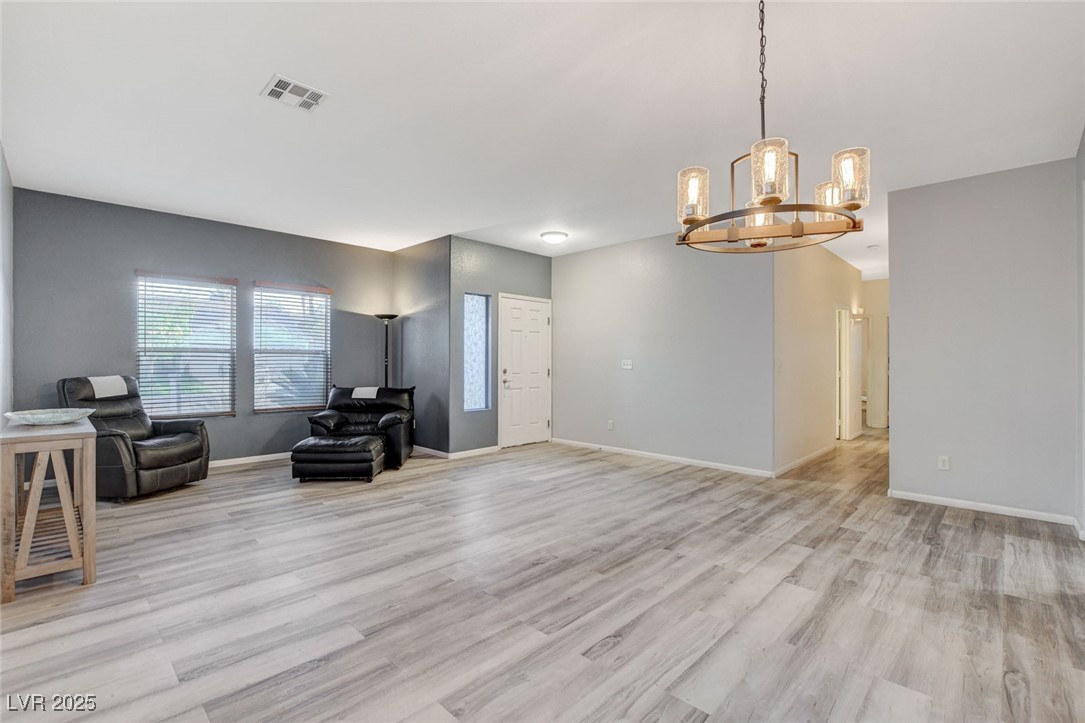 1078 Sandstone Canyon Street