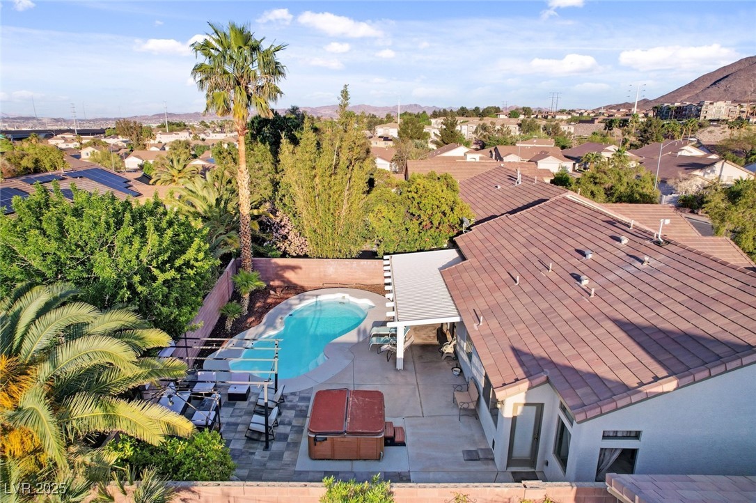 1078 Sandstone Canyon Street
