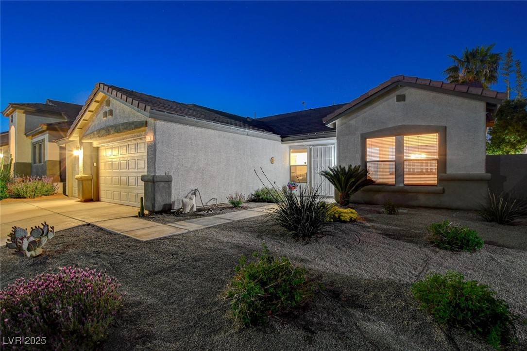 1078 Sandstone Canyon Street