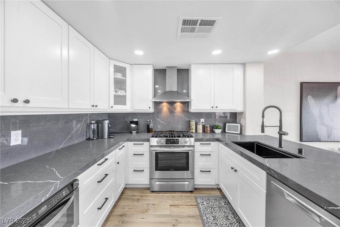 10620 Amber Ridge Drive 204