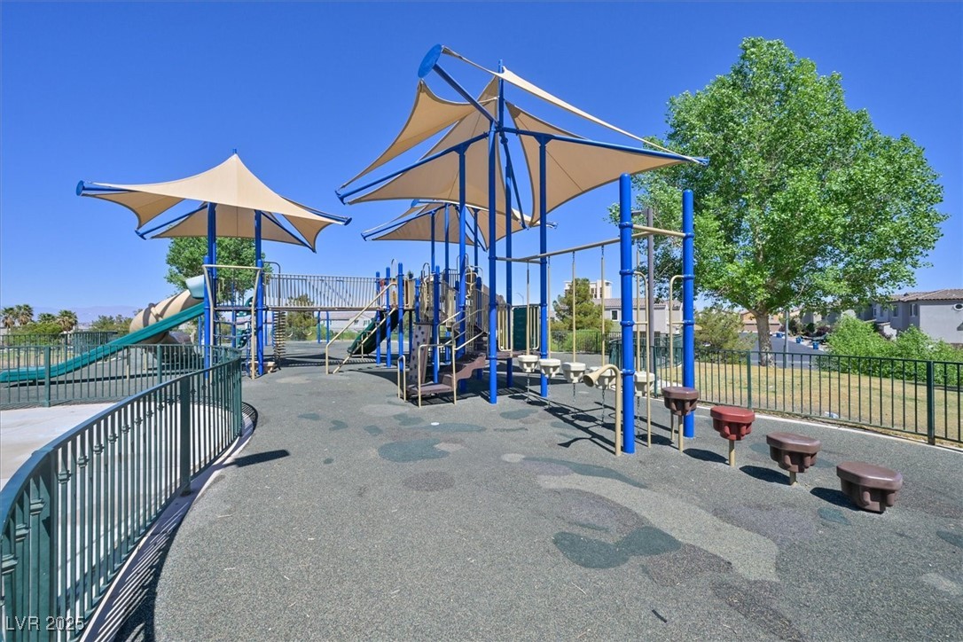 8919 Don Valley Avenue