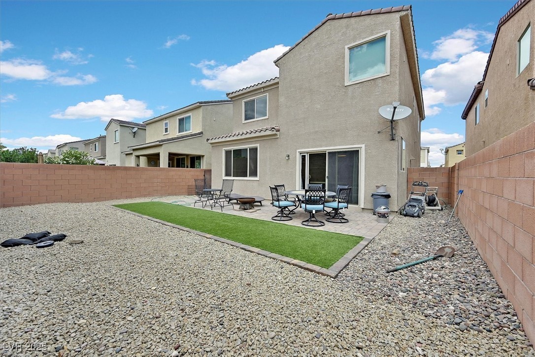 8919 Don Valley Avenue