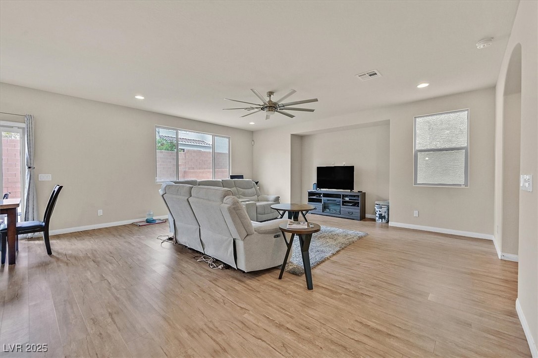 8919 Don Valley Avenue