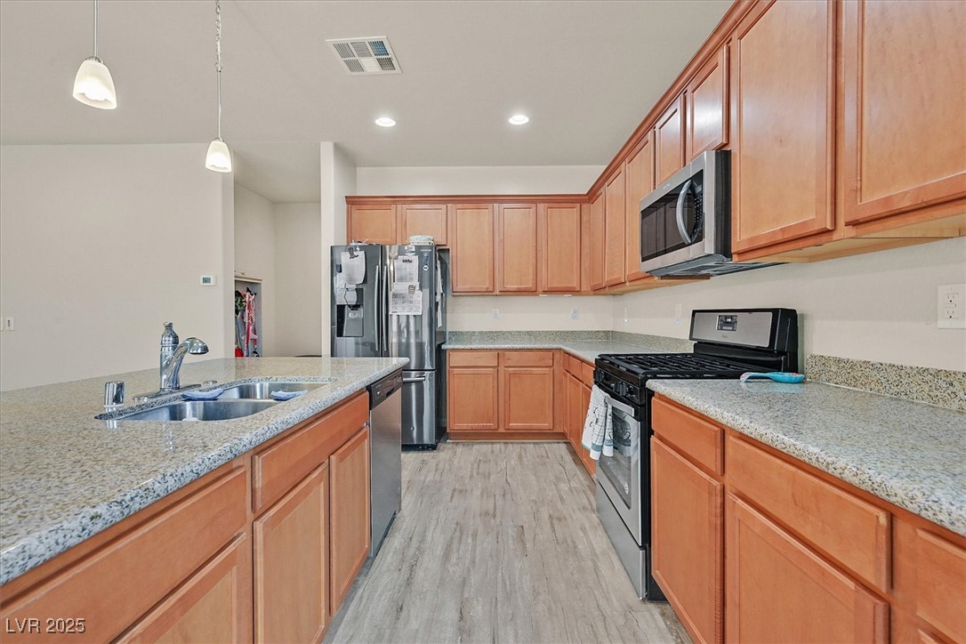 8919 Don Valley Avenue