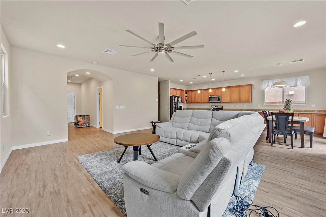 8919 Don Valley Avenue