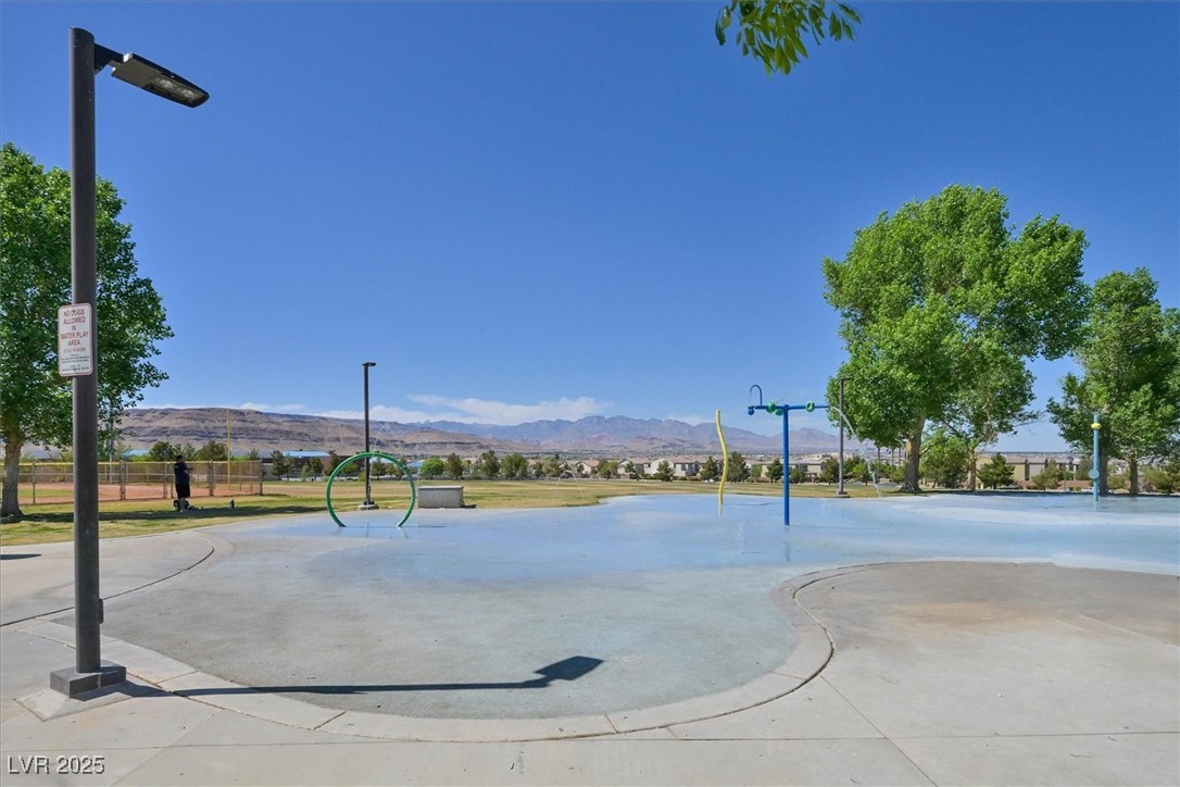 8919 Don Valley Avenue