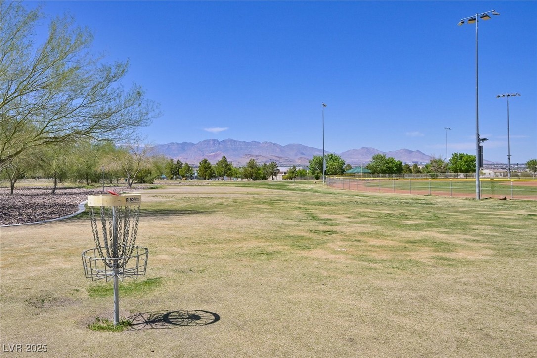 8919 Don Valley Avenue