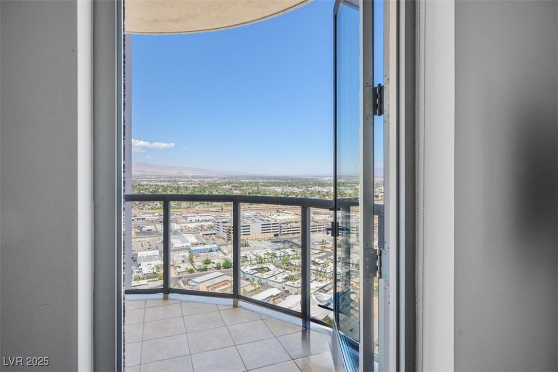 200 West Sahara Avenue 3312