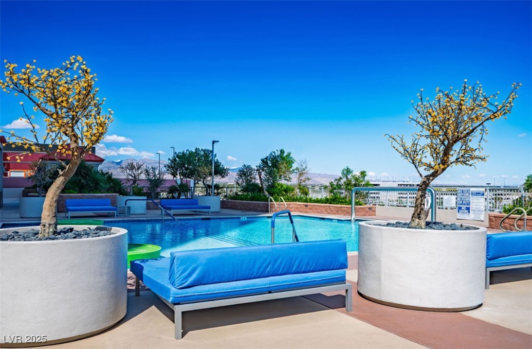 200 West Sahara Avenue 3312