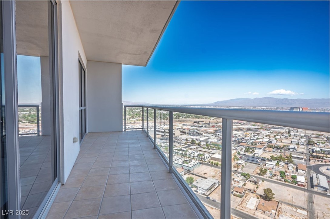 200 West Sahara Avenue 3312