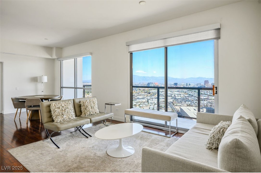 200 West Sahara Avenue 3312