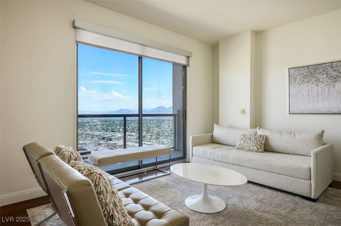 200 West Sahara Avenue 3312