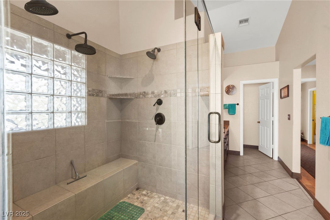 5492 Royal Vista Lane