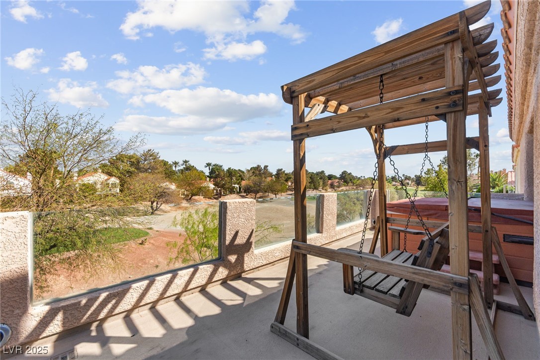5492 Royal Vista Lane