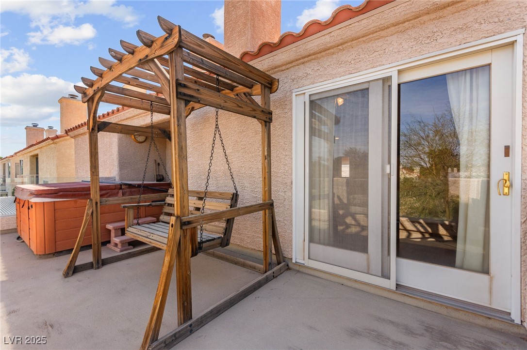 5492 Royal Vista Lane