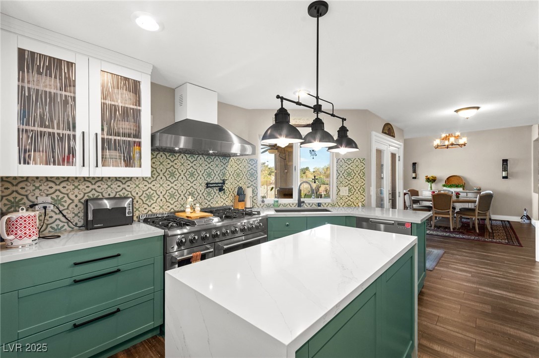 5492 Royal Vista Lane