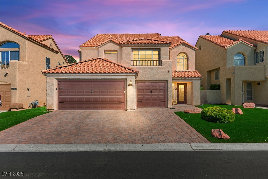 5492 Royal Vista Lane