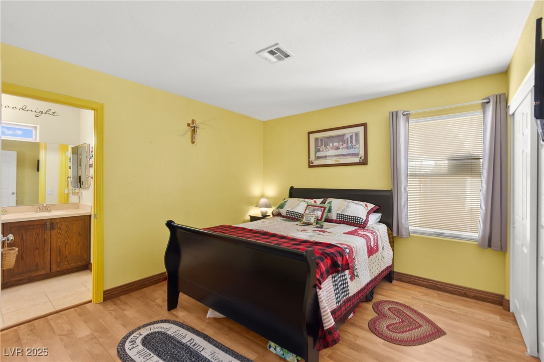 5492 Royal Vista Lane