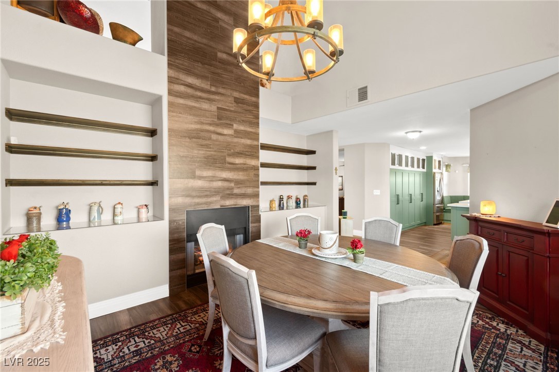 5492 Royal Vista Lane