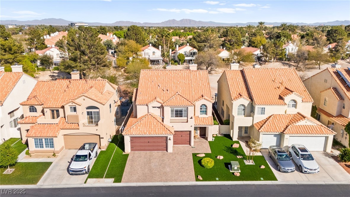 5492 Royal Vista Lane