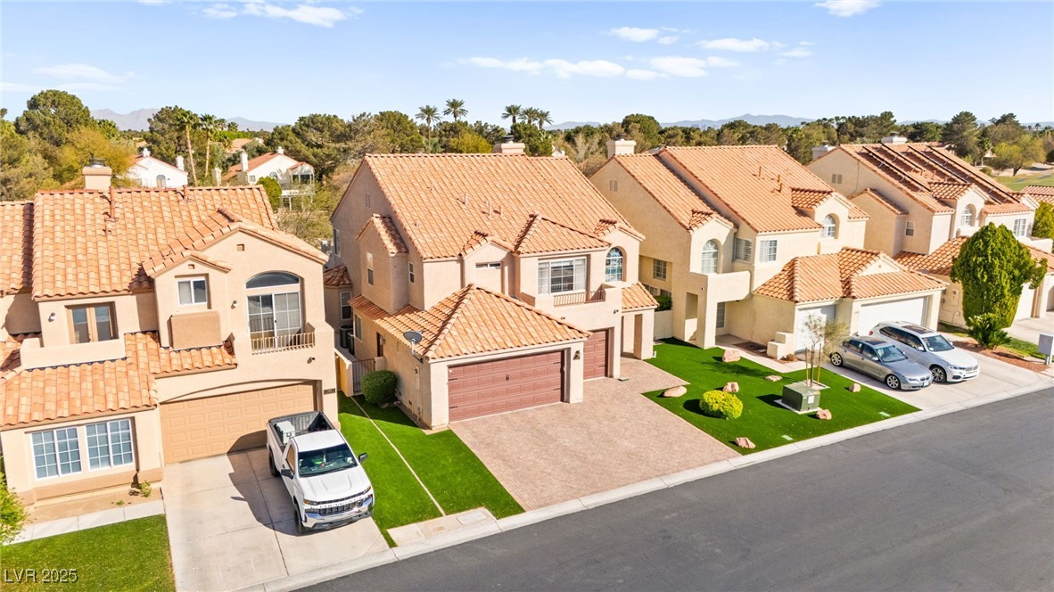5492 Royal Vista Lane
